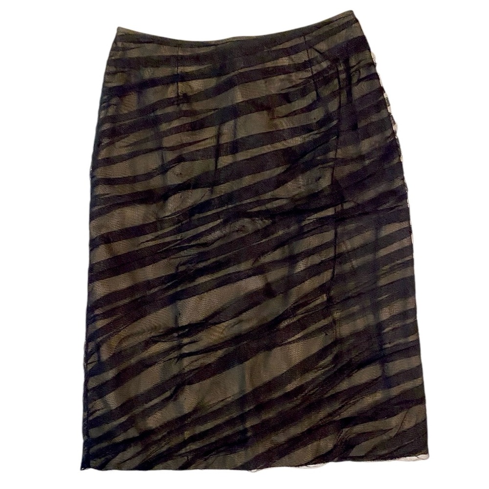 Teri Jon by Rickie Freeman Black tulle over nude
Ruched Cocktail Skirt Size 2